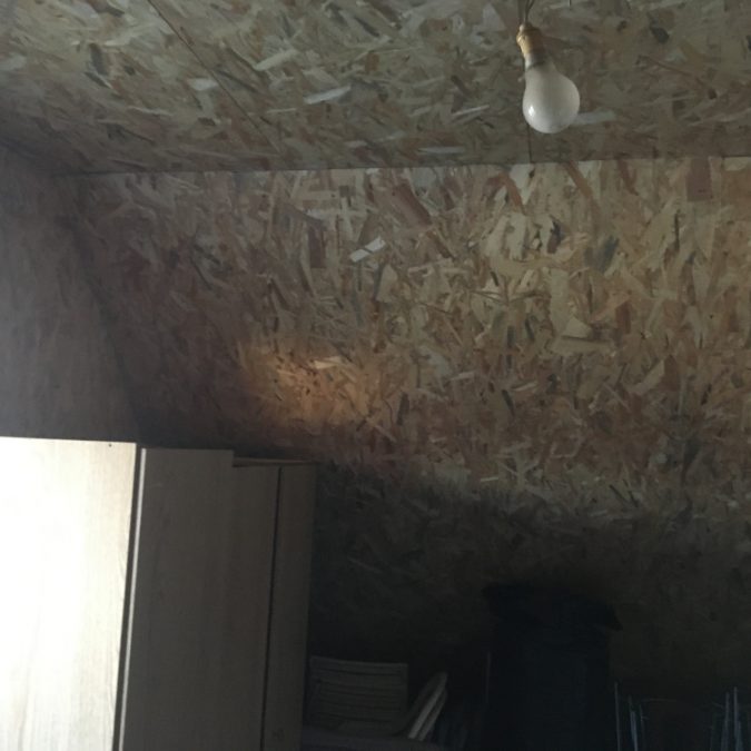 ISOLATION SOUS TOITURE AVEC FINITION OSB 1 1 675X675 | Balbimax Isolation sous toiture Belfort 27