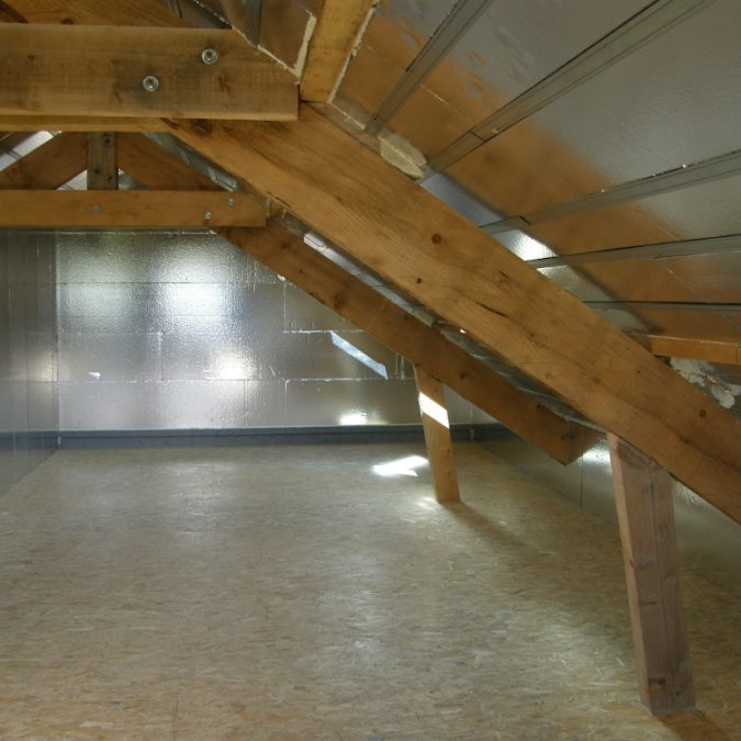 ISOLATION SOUS TOITURE AVEC RAIL DE FINITION 14 675X675 | Balbimax Isolation sous toiture Mulhouse 38