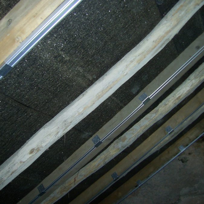 ISOLATION SOUS TOITURE AVEC RATTRAPGE DE NIVEAU DE LA CHARPENTE 4 675X675 | Balbimax Isolation sous toiture Vesoul 47