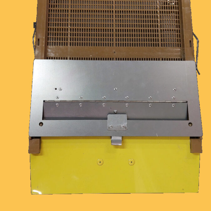 C TRAPPE A POLLEN 675X675 | Balbimax Isolation des ruches avec l’isolant BALBItherm® Saint-Louis 30